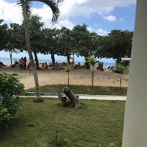 Club J11 Aparthotel Negril
